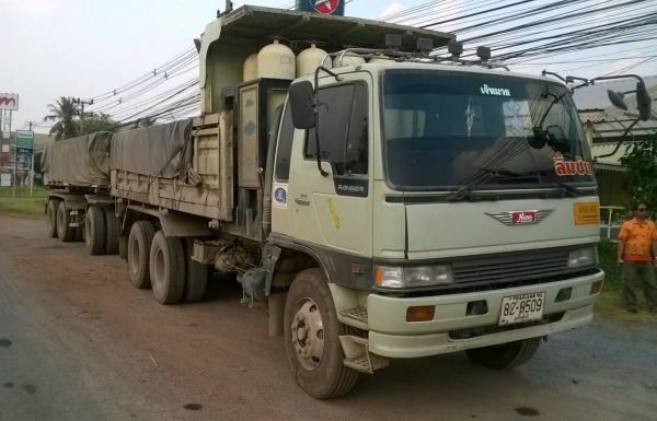 ขายรถพ่วง แม่ลูกดั้ม HINO FM3M ติดแก๊ส NGV 10 ถัง เครื่องเดิม M10C 240 แรงม้า คัสซีสวยตลอดเส้น แอร์เย็นเฉียบ ลูก 3 คานลงเล่มแล้ว ทะเบียนพร้อมโอน ราคาต่อรองได้ครับ