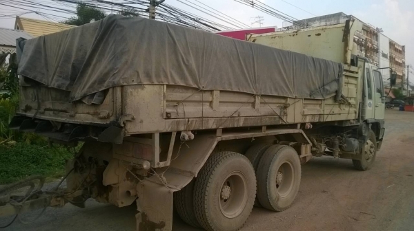 ขายรถพ่วง แม่ลูกดั้ม HINO FM3M ติดแก๊ส NGV 10 ถัง เครื่องเดิม M10C 240 แรงม้า คัสซีสวยตลอดเส้น แอร์เย็นเฉียบ ลูก 3 คานลงเล่มแล้ว ทะเบียนพร้อมโอน ราคาต่อรองได้ครับ