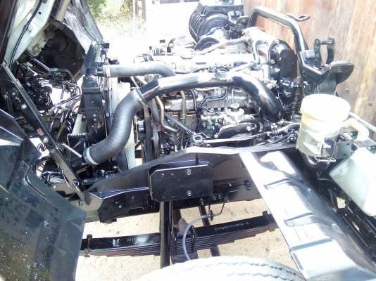 6 ล้อกลาง  *Euro.3*  ISUZU  FRR  210 แรงม้า  *ยาว 6.50 ม.*  รถสวยเดิม+สวยจริง+พร้อมใช้งาน * รถห้างแท้ * มีเล่มพร้อมโอน *  ปี.55