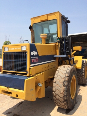 ขายรถตัก WA 180-1 สภาพสวยๆคับ พร้อมใช้งาน ขายรถตัก WA 180-1 สภาพสวยๆคับ พร้อมใช้งาน