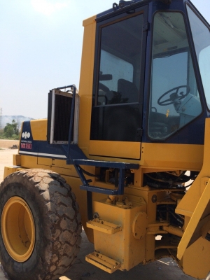 ขายรถตัก WA 180-1 สภาพสวยๆคับ พร้อมใช้งาน ขายรถตัก WA 180-1 สภาพสวยๆคับ พร้อมใช้งาน