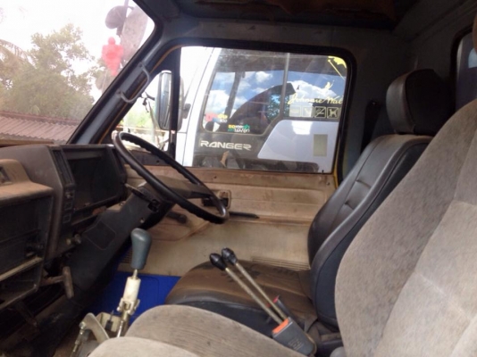 ขายครับ ดั้มกระป๋อง ดั้ม3คิว  ประกอบ100แรง  รถห้างแท้  เกียร์สั้น  รถสวยพร้อมใช้งาน  เอกสารพร้อมโอน  ราคา255000  สนใจด่วนนะครับ