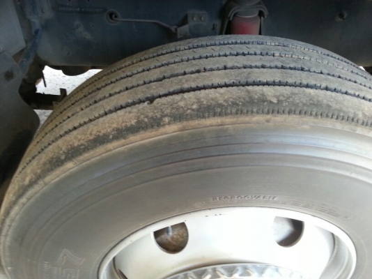 รถอีซูซุ 10 ล้อ หัวลาก GXZ  320 แรงม้า. ปี 48  ( รถวิ่ง 3xx,xxx กว่า กม. )  ( * ขายเฉพาะแม่. )     สนใจติดต่อ  081 - 6079515