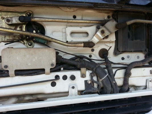 รถอีซูซุ 10 ล้อ หัวลาก GXZ  320 แรงม้า. ปี 48  ( รถวิ่ง 3xx,xxx กว่า กม. )  ( * ขายเฉพาะแม่. )     สนใจติดต่อ  081 - 6079515