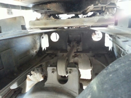 รถอีซูซุ 10 ล้อ หัวลาก GXZ  320 แรงม้า. ปี 48  ( รถวิ่ง 3xx,xxx กว่า กม. )  ( * ขายเฉพาะแม่. )     สนใจติดต่อ  081 - 6079515