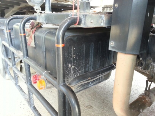 รถอีซูซุ 10 ล้อ หัวลาก GXZ  320 แรงม้า. ปี 48  ( รถวิ่ง 3xx,xxx กว่า กม. )  ( * ขายเฉพาะแม่. )     สนใจติดต่อ  081 - 6079515