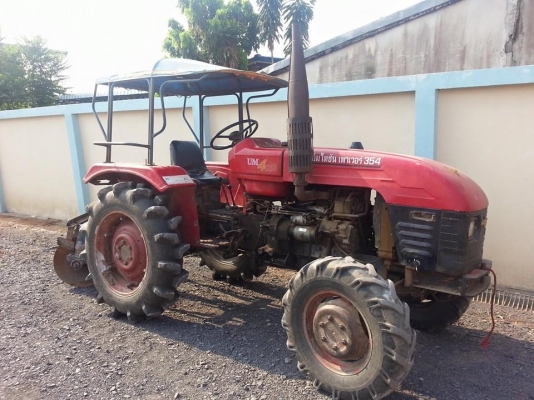 แทกเตอร์ ยูเอ็มไทซันเพาเวอร์ 354  4 WD พร้อมผาน 6 ราคา 68000 ครับ
