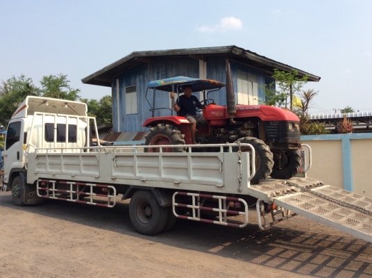 แทกเตอร์ ยูเอ็มไทซันเพาเวอร์ 354  4 WD พร้อมผาน 6 ราคา 68000 ครับ