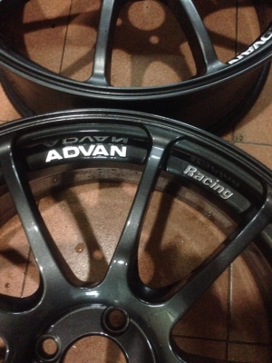 ขายล้อแท้ ADVAN RZ ขอบ18 4/100 1คู่ 6,500