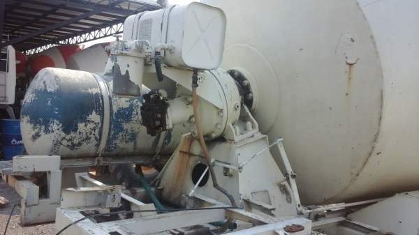 ขายด่วนโม่ปูนตรง6คิวโม่นอนสภาพพร้อมใช้งานถอดออกจากรถ ขายด่วนโม่ปูนตรง6คิวโม่นอนสภาพพร้อมใช้งานถอดออกจากรถ