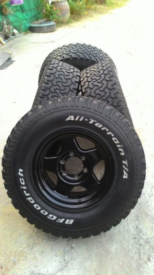 ขาย ล้อลายBRADLEY V2 พร้อมยางBF All 265/75R16