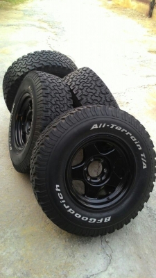 ขาย ล้อลายBRADLEY V2 พร้อมยางBF All 265/75R16