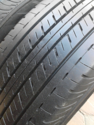 215/70R15 มี 2 เส้น ดอกยาง สวย หนา  โทร.081-427-3941