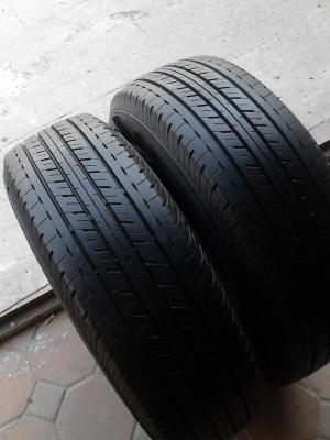 215/70R15 มี 2 เส้น ดอกยาง สวย หนา  โทร.081-427-3941