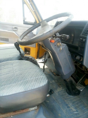 หกล้อ อีซูซุ NKR110ปี35 บรรทุกน้ำและสิ่งปฏิกูล สภาพดีเดิมๆพร้อมใช้งาน ทะเบียนพร้อมโอน