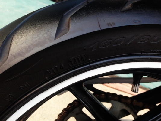 __versys 650 สีดำ กล่อง SHAD ฿185,000__