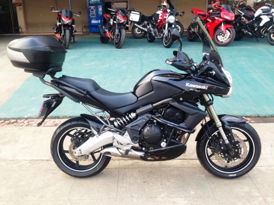 __versys 650 สีดำ กล่อง SHAD ฿185,000__