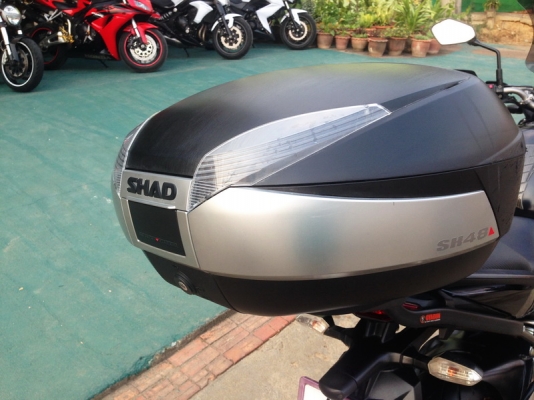 __versys 650 สีดำ กล่อง SHAD ฿185,000__