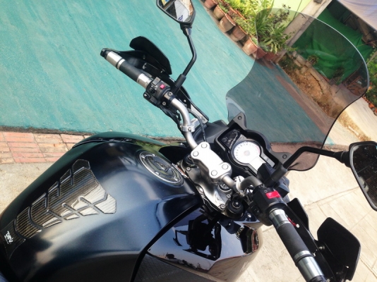 __versys 650 สีดำ กล่อง SHAD ฿185,000__