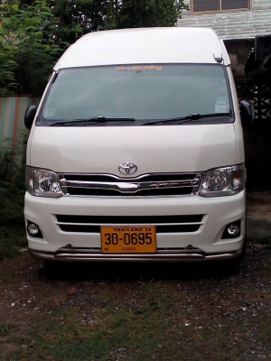 ขายดาวน์รถตู้สภาพใหม่