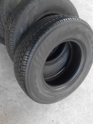 195R14  MAXXIS MA 579  ไม่มีปะ ชุด 4 เส้น tel.081-427-3941