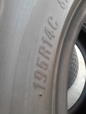 195R14  MAXXIS MA 579  ไม่มีปะ ชุด 4 เส้น tel.081-427-3941