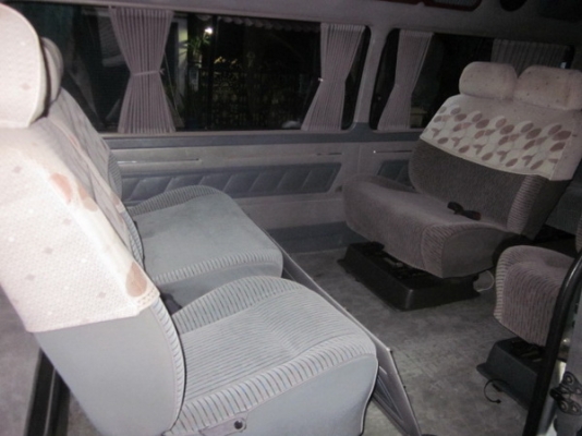 รถตู้หลังคาสูง พร้อมใช้