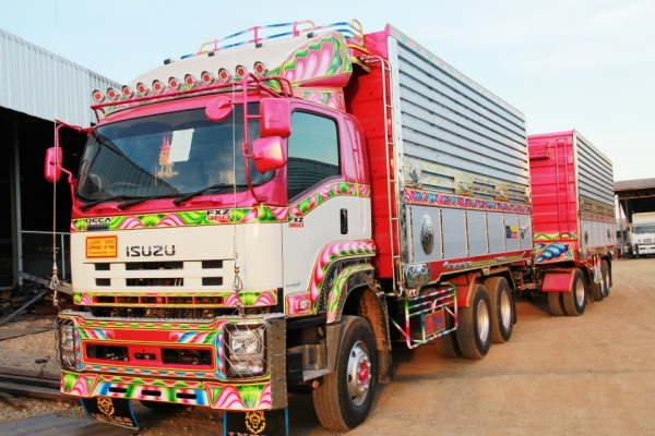 อู่อินเตอร์ สระแก้ว รับต่อกระบะและทำสีรถ 10 ล้อ 6 ล้อ สนใจติดต่อได้ที่ 081-9832626 (เฮียโชค)