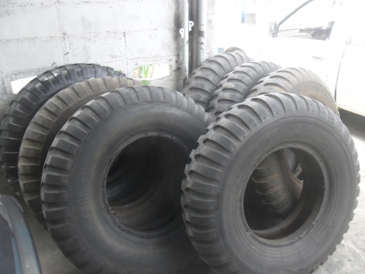 ยาง 11.00 -20 ลายทหาร สวยๆ ราคา เส้นละ 1500 บาท