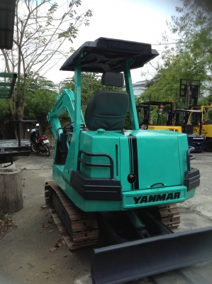 +++ ขายแบคโฮ YANMAR  TC27  เครื่องดีเซล  3  สูบ  แทร็คเหล็กครับ