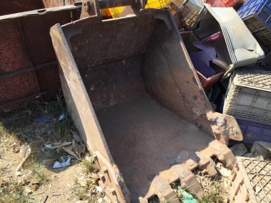 ขายบุ้งกี้ ถอดจาก PC200-6 สภาพสวย