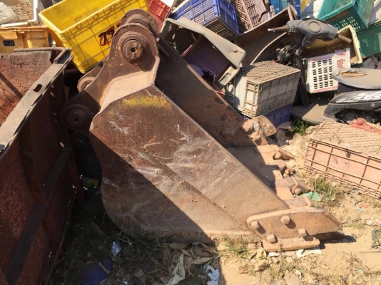 ขายบุ้งกี้ ถอดจาก PC200-6 สภาพสวย