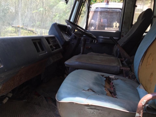 6 ล้อดั้ม 195 แรง ISUZU FTR32FR รถหางแท้ ดั้มสามมิตร ยาว 3.8 ยาง 900-20 เล่มพร้อม