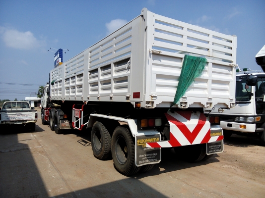 ขายหัวลาก NISSAN UD เครื่อง ฮุนได 290 แรงม้า NGV 100\% พร้อมหางเซมิดั้มพ์ ยาว 9.10 พร้อมทะเบียน คุ้มค่าน่าใช้ สนใจติดต่อเลย