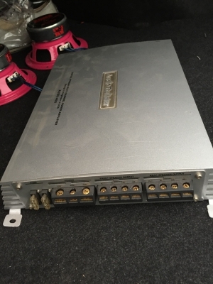 ขาย power 4ch digital audio builder AUBU-460 1 ตัว พร้อมลำโพงเสียงกลาง koma 6 นิ้ว 1 คู่ ราคา 3500 บาท