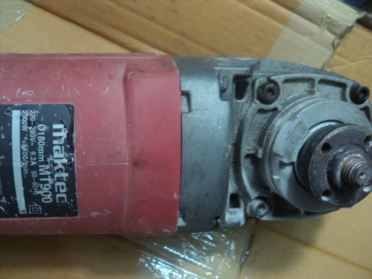 เครื่องตัดกระเบื้อง Maktec 7นิ้ว700บาท เครื่องตัดกระเบื้อง Maktec 7นิ้ว700บาท