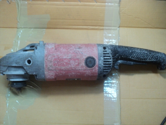 เครื่องตัดกระเบื้อง Maktec 7นิ้ว700บาท