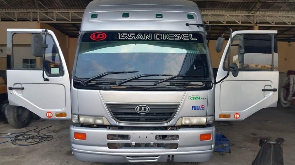 NISSAN CWM454  320 แรงม้า สภาพพร้อมใช้งาน มี 2คัน