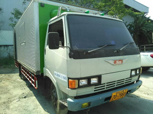 หกล้อ ฮีโน้ KM 779 บรรทุกตู้แห้ง ยาว5.50ม รถวิ่งงานประจำสภาพดีใช้งานได้เลย ทะเบียนพร้อมโอน