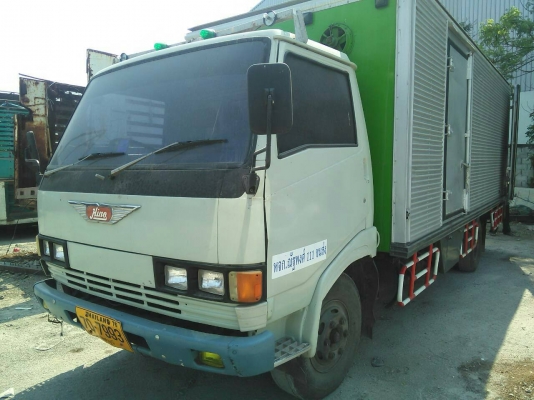 หกล้อ ฮีโน้ KM 779 บรรทุกตู้แห้ง ยาว5.50ม รถวิ่งงานประจำสภาพดีใช้งานได้เลย ทะเบียนพร้อมโอน