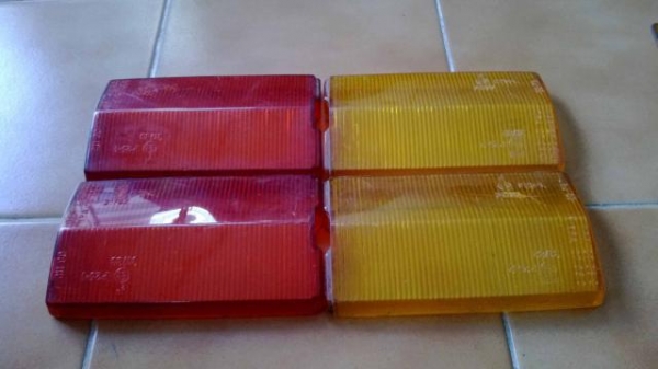 เลนท์ไฟท้าย Fiat 124