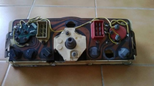 ขายหน้าปัดเดิม Fiat 124