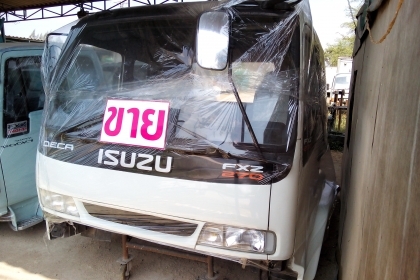 * ขาย *  หัวเก๋ง  ISUZU  DECA     สวย ๆ  ภายในครบ    ระบบไฟพร้อม   สภาพพร้อมใช้งาน  /  ใส่ 10 ล้อ  และ   6 ล้อใหญ่