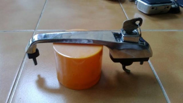 ขายมือเปิดนอกเก่าเก็บ Fiat 124