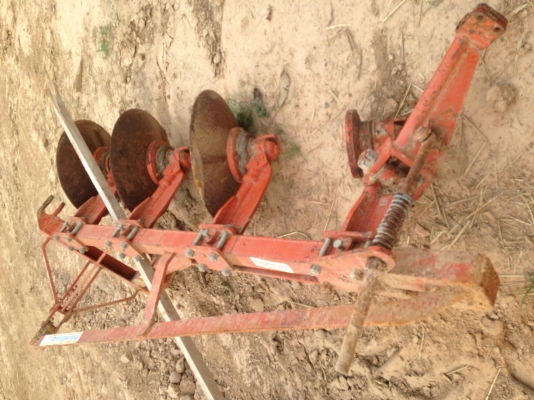 ขาย ผานบุกเบิก 4 ใบ 20"  ศิริพงษ์ ราคา 15,000 ลดช่วยค่าน้ำมัน 1,000