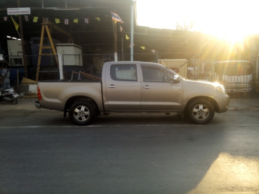 ขายด่วน TOYOTA VIGO 3.0G ตัวท้อป ปี 2005  ถูกๆ