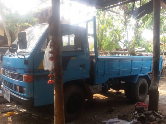 (ร้านรุ่งโรจน์ 082-1057078)ขาย6 ล้อ isuzu NKR สวยๆ ถูกๆ ภาษีเต็ม )เครื่องแน่น แห้ง ไม่มีไอ ช่วงล่างแน่น แชสซีสวยจัดทั้งเส้นเดิมๆ ไม่ผุไม่ดาม ซื้อไปใช้งานได้เลย ทะเบียนพร้อมโอนทั่วไทย