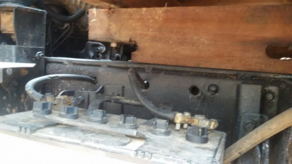 (ร้านรุ่งโรจน์ 082-1057078)ขาย6 ล้อ isuzu NKR สวยๆ ถูกๆ ภาษีเต็ม )เครื่องแน่น แห้ง ไม่มีไอ ช่วงล่างแน่น แชสซีสวยจัดทั้งเส้นเดิมๆ ไม่ผุไม่ดาม ซื้อไปใช้งานได้เลย ทะเบียนพร้อมโอนทั่วไทย