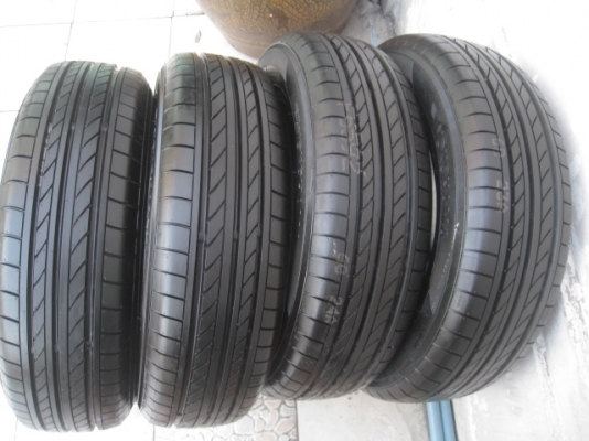 ขายยางถอดป้ายแดง yokohama 175/65r15 ปี 14 สนใจติดต่อเล็กคลองสามครับ 081-3747940