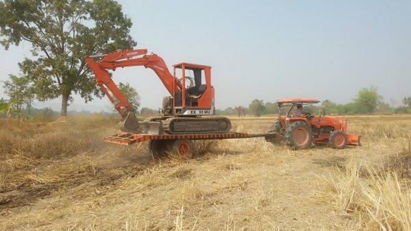 ขายพ่วงลากแบ็คโฮเล็ก5ตัน 39,000ขนอ้อยได้